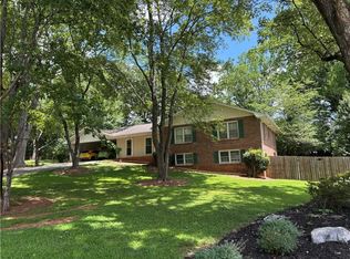102 Burnett Way, Alpharetta, GA 30009