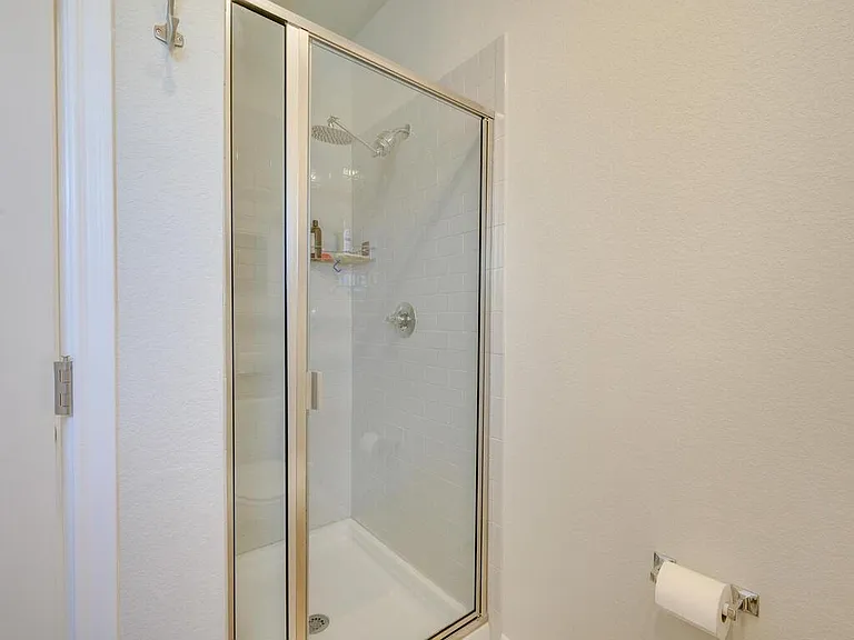 7702 Dylan Dr — Photo 16
