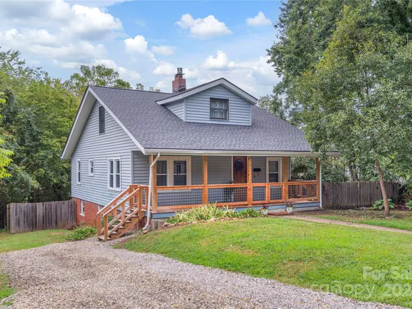 94 West St, Asheville, NC 28801