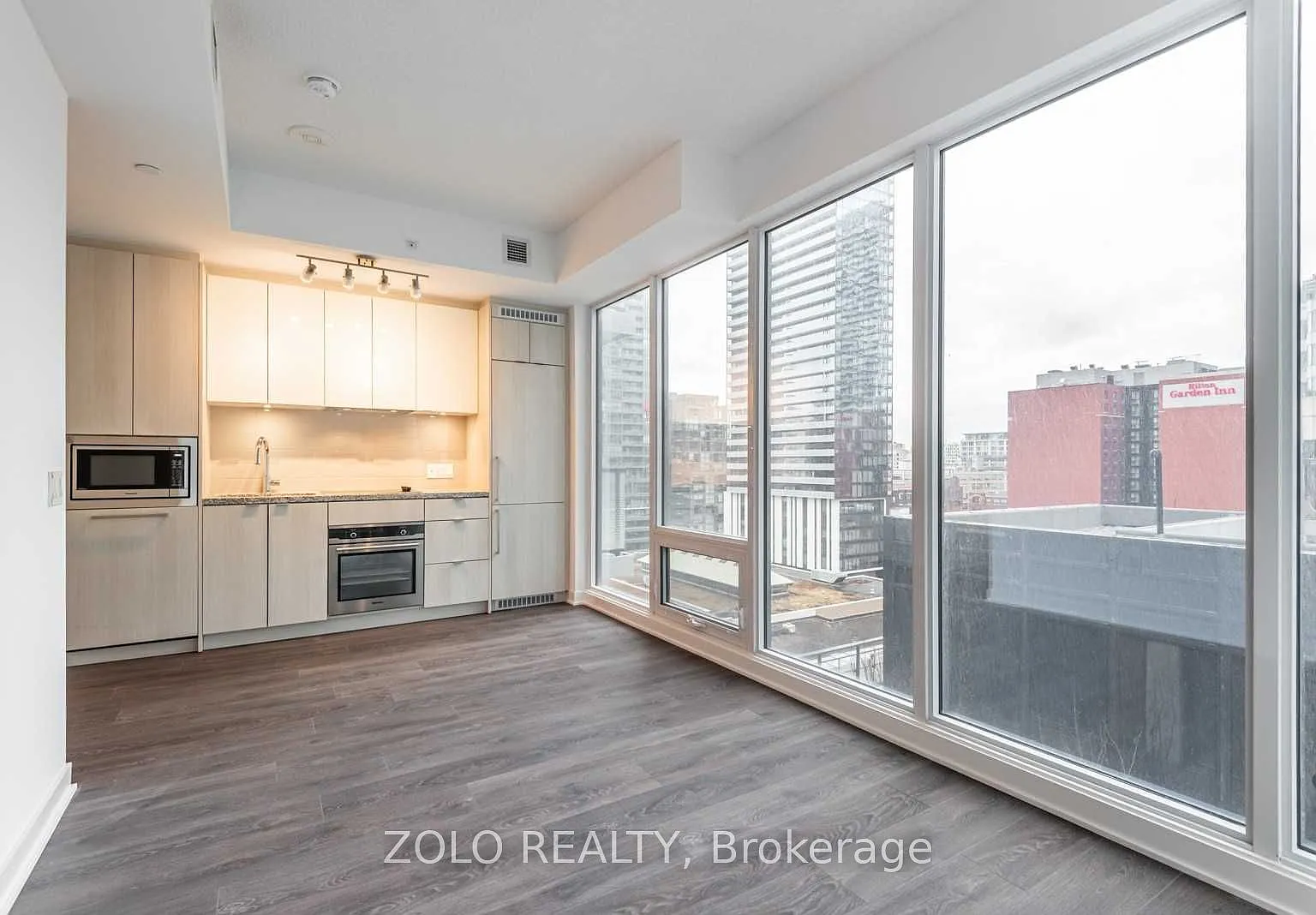 Studio, $1,899 — Photo 2