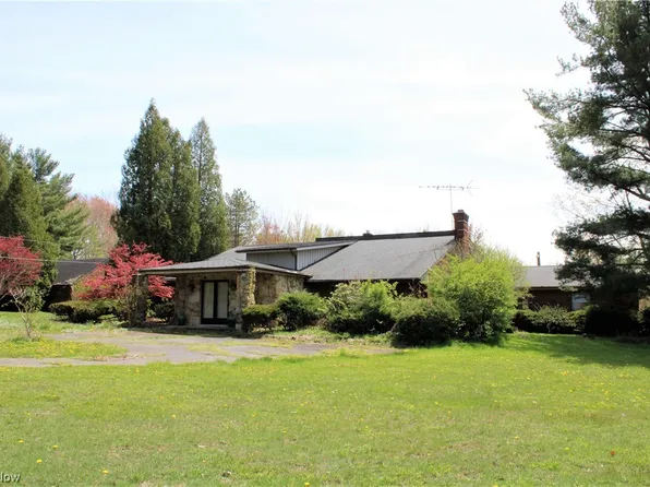 7393 Mulberry Rd, Chesterland, OH 44026