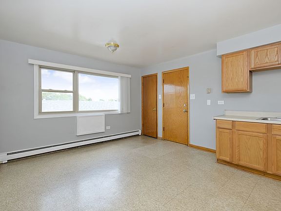 5th image of 6301-6305 S Kilpatrick Ave #6301-3