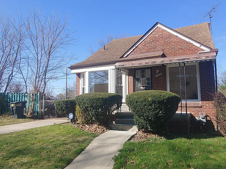 4319 Gray St — Photo 3