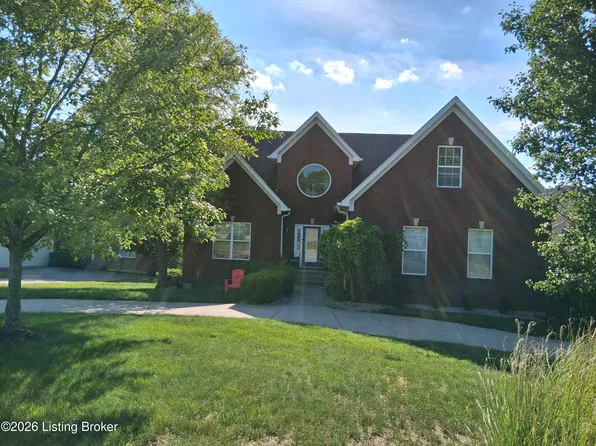 1109 Crosstimbers Dr, Louisville, KY 40245