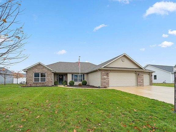 3rd image of 3077 E Pickett Ln
