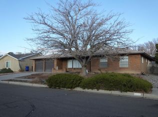 5304 John Thomas Dr NE, Albuquerque, NM 87111