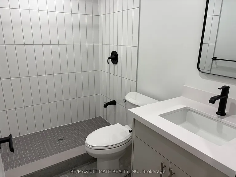 249 Silverthorn Ave #LOWER — Photo 10