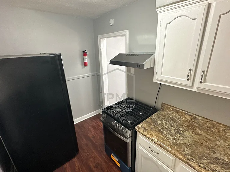 3030 Gulf Ave — Photo 5