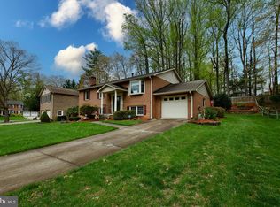 6690 Old Blacksmith Dr, Burke, VA 22015