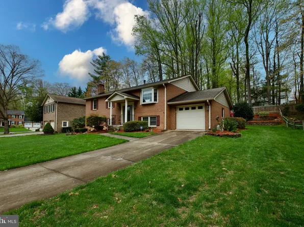 6690 Old Blacksmith Dr, Burke, VA 22015