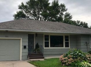 701 6th St SW, Waseca, MN 56093