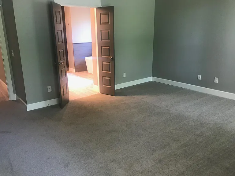 14640 Rochefort Ln — Photo 28