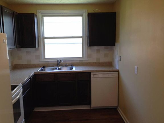 2nd image of 545 S College Ave