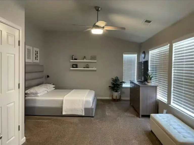 2141 Bridle Creek Cir — Photo 4