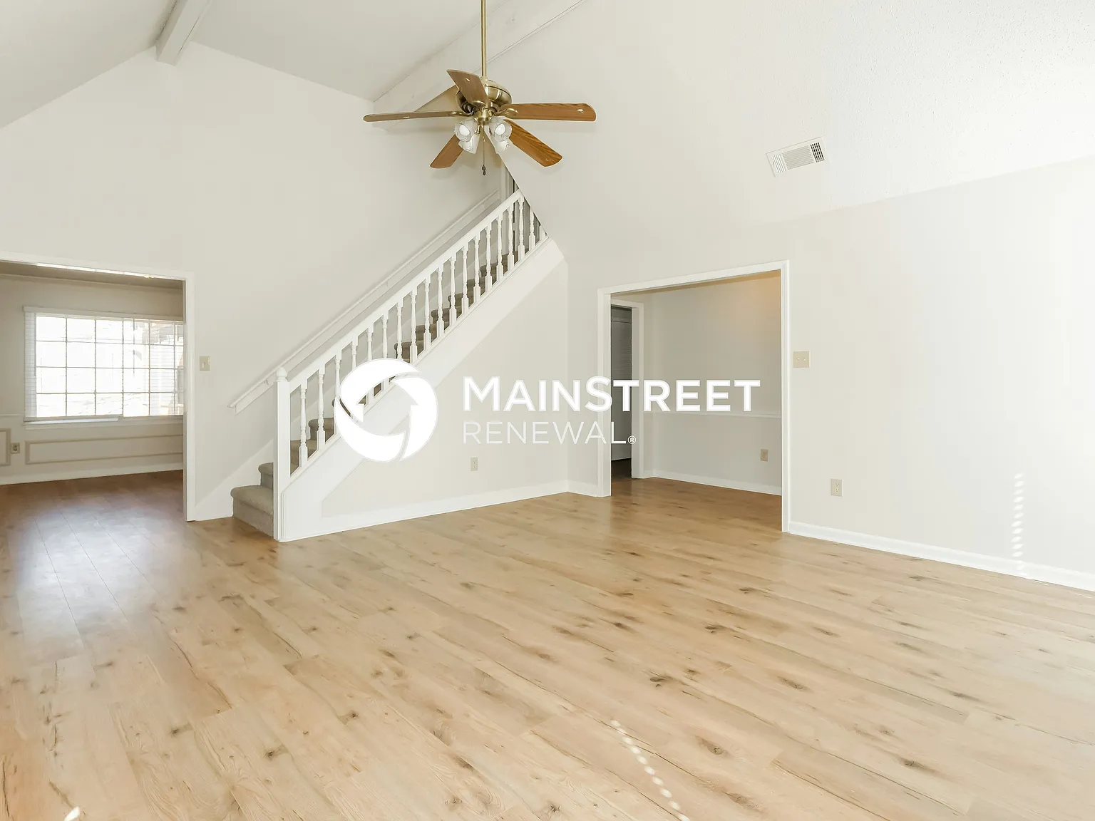 8018 Cross Village Dr — Photo 3
