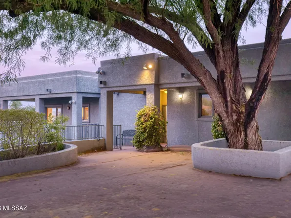5036 N Calle Bosque, Tucson, AZ 85718