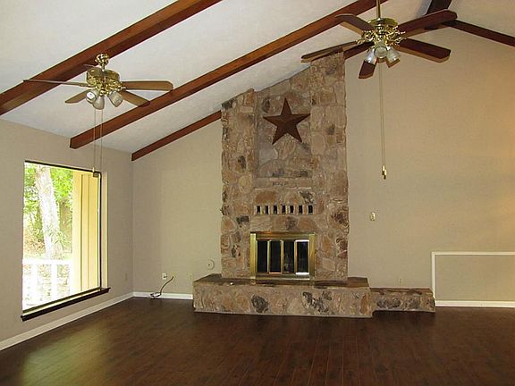 4th image of 441 Cherry Hills Dr