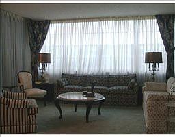 5th image of 1300 Saint Charles Pl APT 505