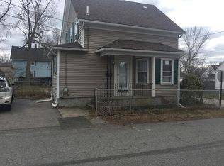 22 North St, Riverside, RI 02915