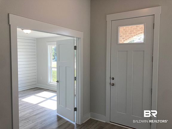 4th image of 1655 Colony Parke Dr