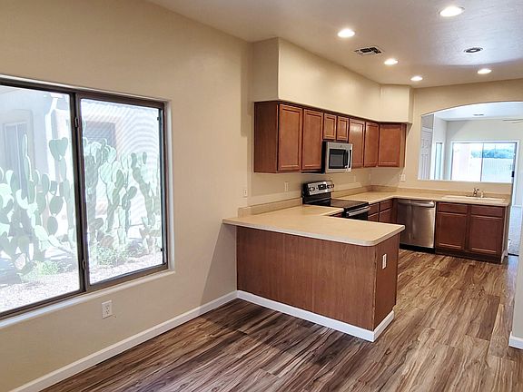 3rd image of 14857 S Avenida Cucana
