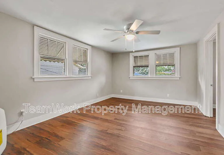 3530 Admiral Dr — Photo 6