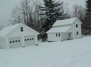 809 McEndree St, Barnesville, OH 43713