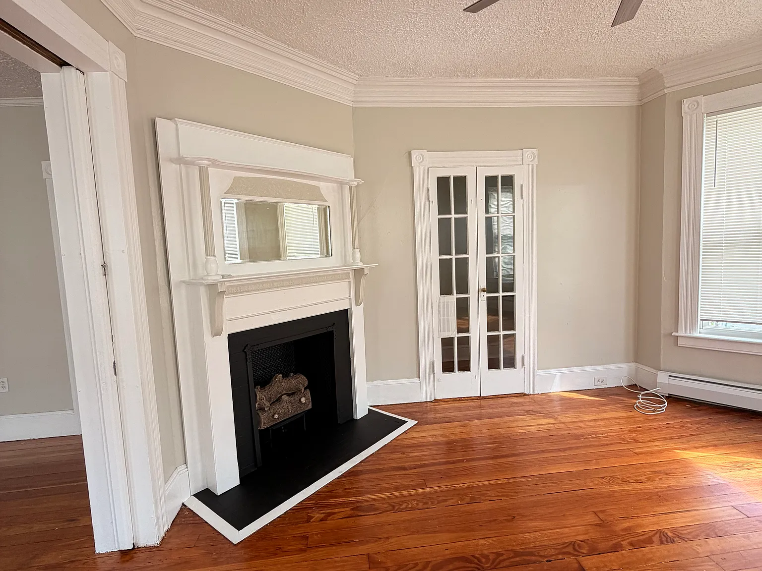 2 bed, 1400 sqft, $1,375 — Photo 1