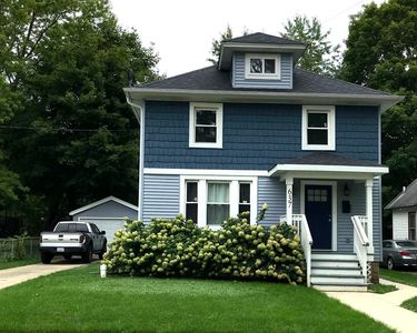 637 Grand Ave, Aurora, IL, 60506