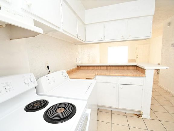 5th image of 6305 Westward St APT 133