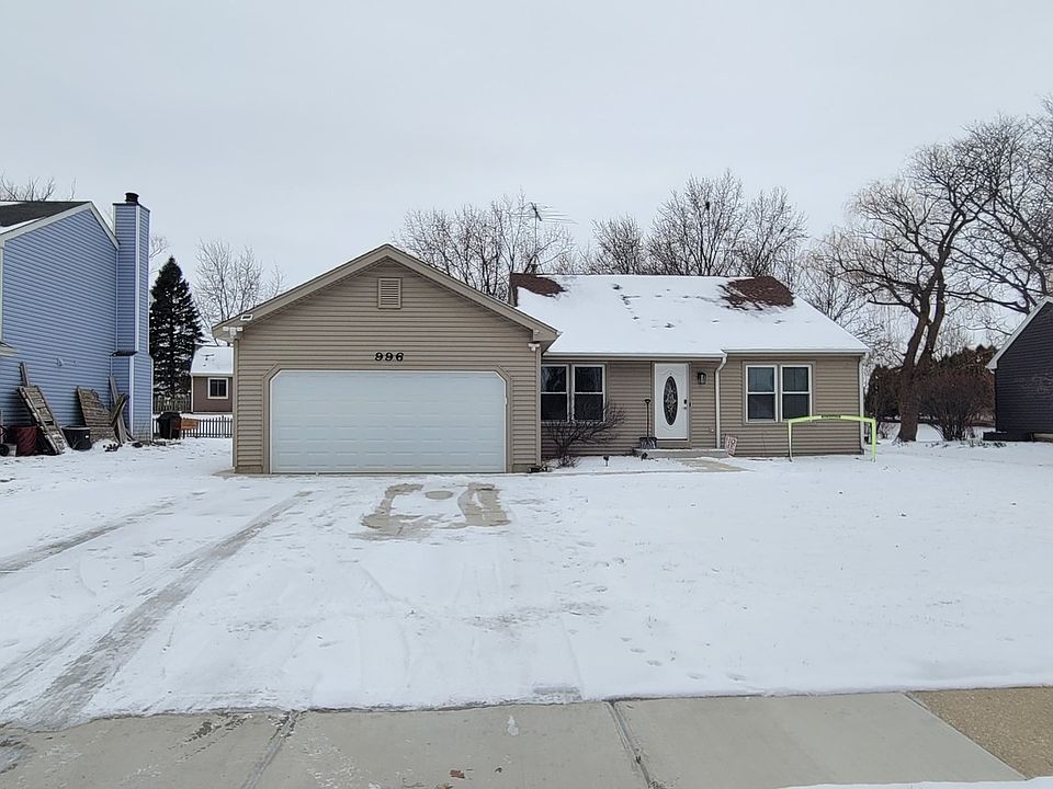 1st image of 996 Hawthorne Dr