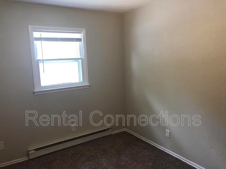 100 Parkview Ln #109-P2 — Photo 3