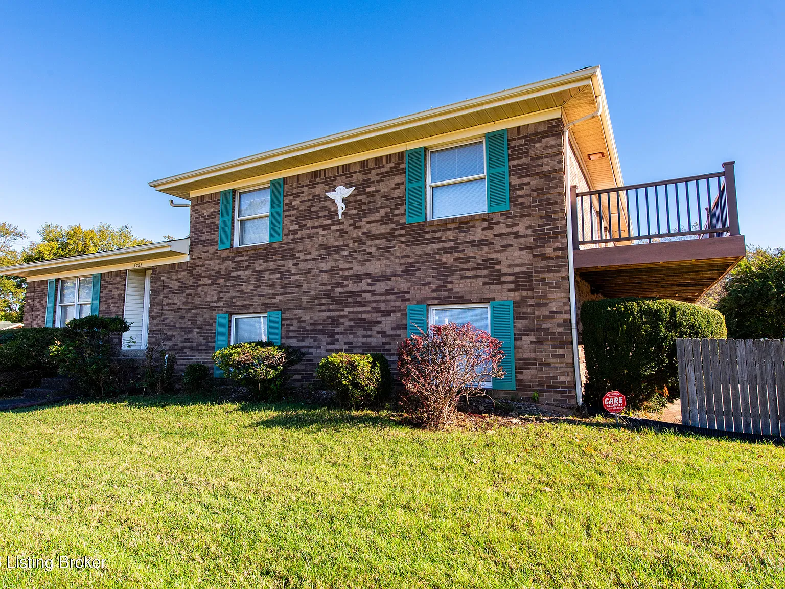 4 bed, 5.0 bath, 3587 sqft, $4,669 — Photo 2