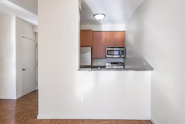 Rented by Chelsea Tower | media 2