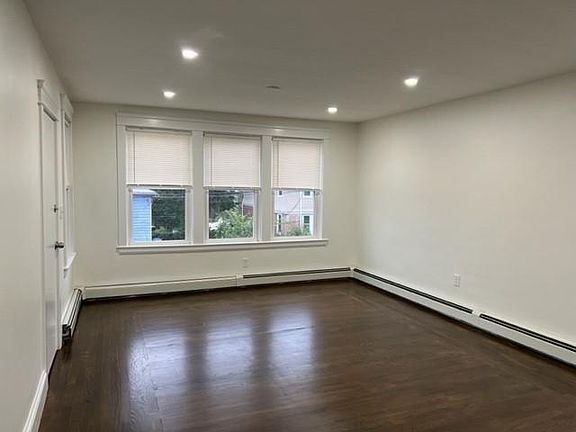 5th image of 119 Lancaster St Unit 119