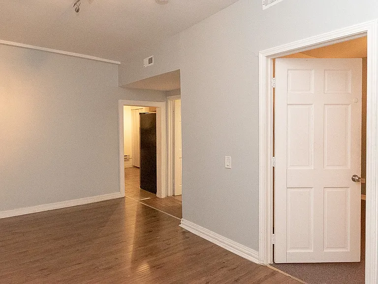 3511 W Dickens Ave #2 — Photo 9