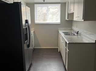 2430 Albany St APT 6, Beech Grove, IN 46107