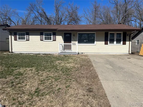 223 Donald St, Cahokia, IL 62206