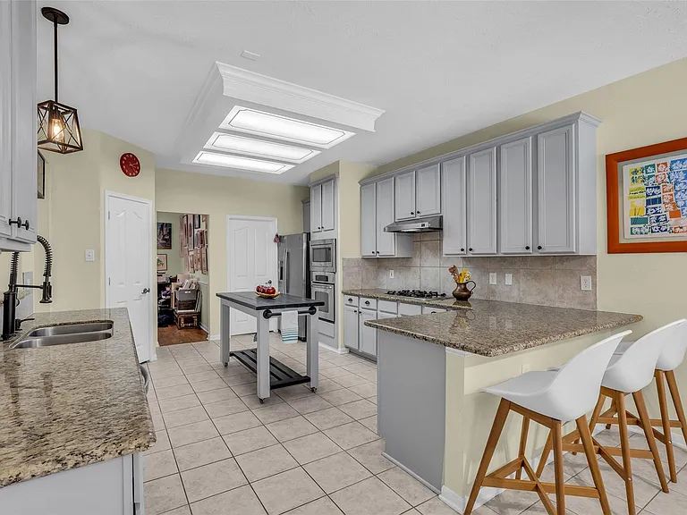 119 N Westwinds Cir — Photo 18