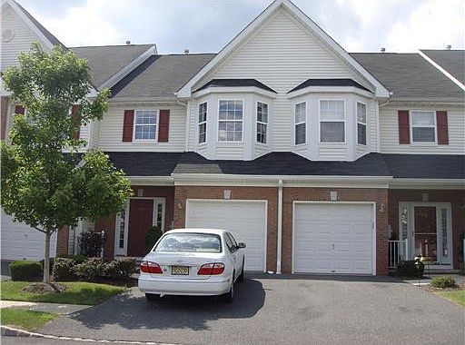 1st image of 303 Birch Ct