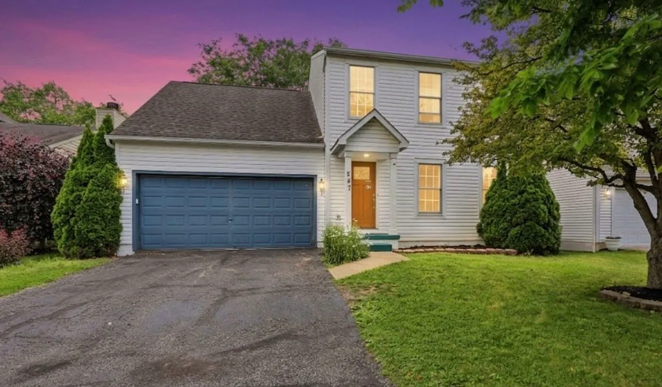 4 bed, 2500 sqft, $2,800 — Photo 1