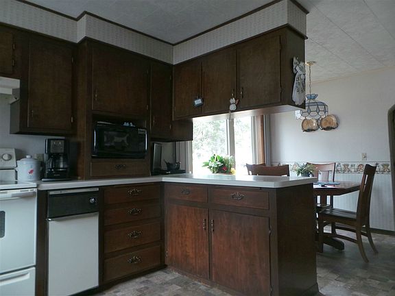 3rd image of 544 N Shattuck St