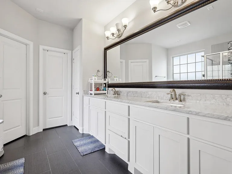 5012 Engleswood Trl — Photo 17