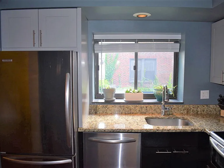 5708 Walnut St #F2 — Photo 3