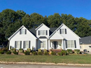 7 Pembark Ln, Simpsonville, SC 29681