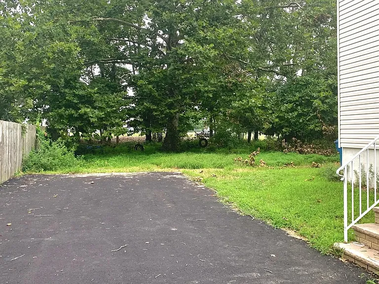 150 Levgar St #2 — Photo 20