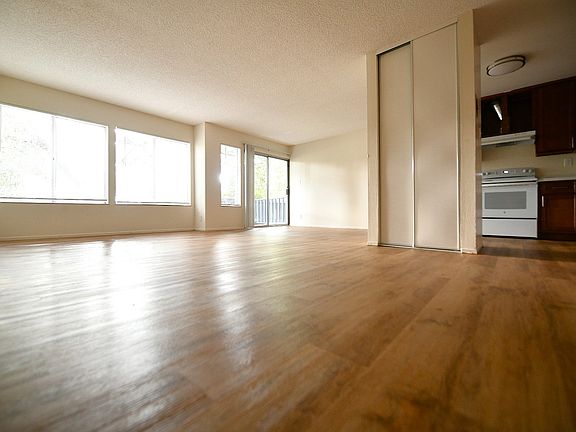 5th image of 609 E 23rd St APT 108