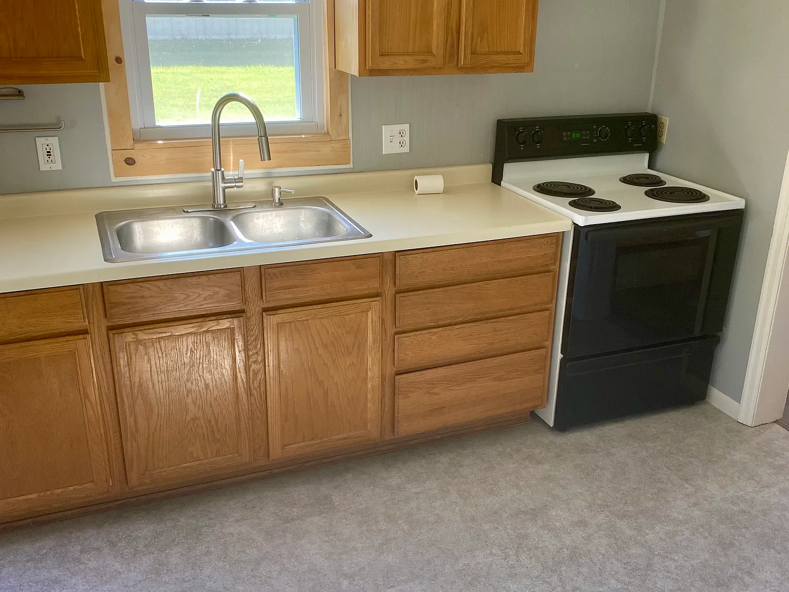 2 bed, 1100 sqft, $1,200 — Photo 3