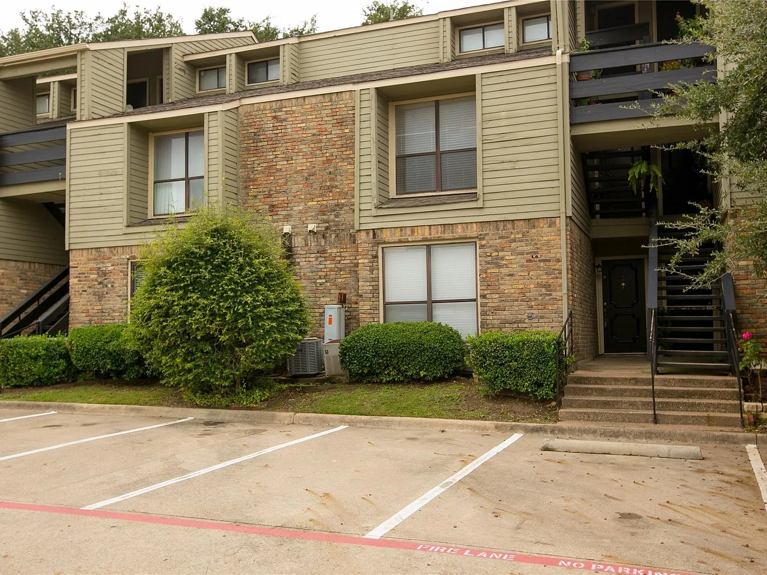 5840 Spring Valley Rd — Photo 2