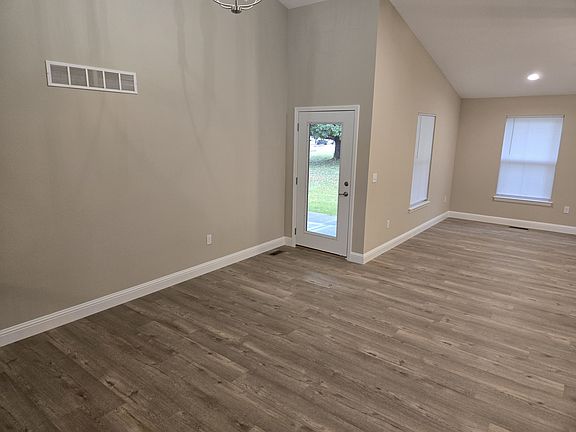 5th image of 2625 Cherry Farms Dr